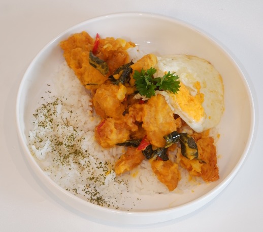Nasi Ayam Salted Egg
